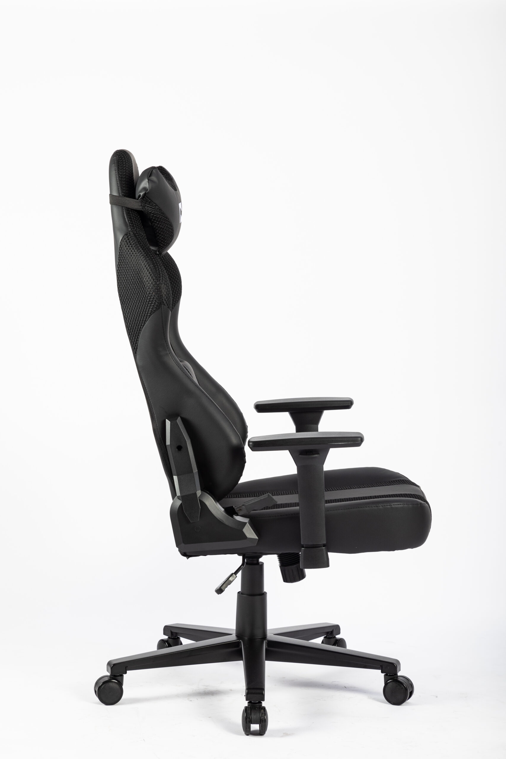 Nebula Monarch — Karrige Gaming - Figura 7